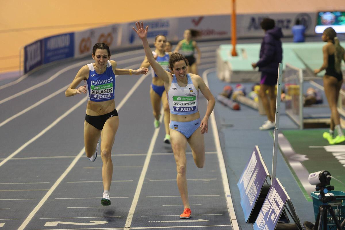 Victtoria de la atleta de Diputación Valencia en el Lluis Puig.