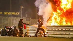 Grosjean salvó su vida milagrosamente tras su violento impacto contra las protecciones del circuito de Sakhir