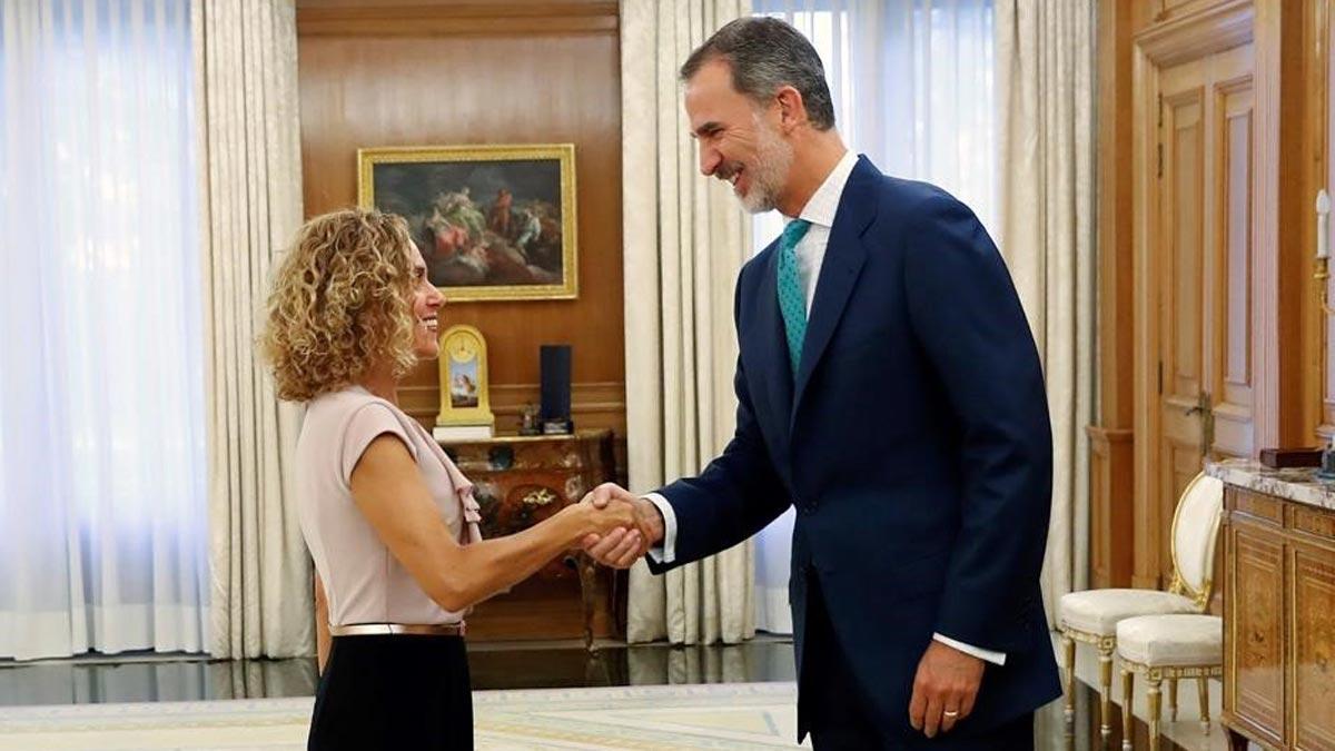 l rey recibe a la presidenta del congreso meritxell batet