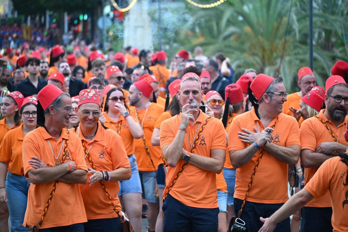 Un recibimiento a las Fiestas de Elche por todo lo alto Un recibimiento a las Fiestas de Elche por todo lo alto