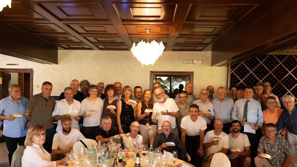 La Penya Ciclista Bonavista celebra el centenari de l’entitat amb un dinar al Mirador de Montserrat