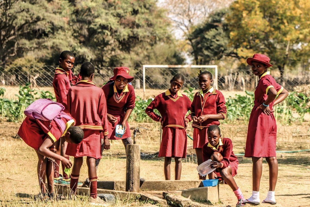 Chicas en la escuela Ngamo.