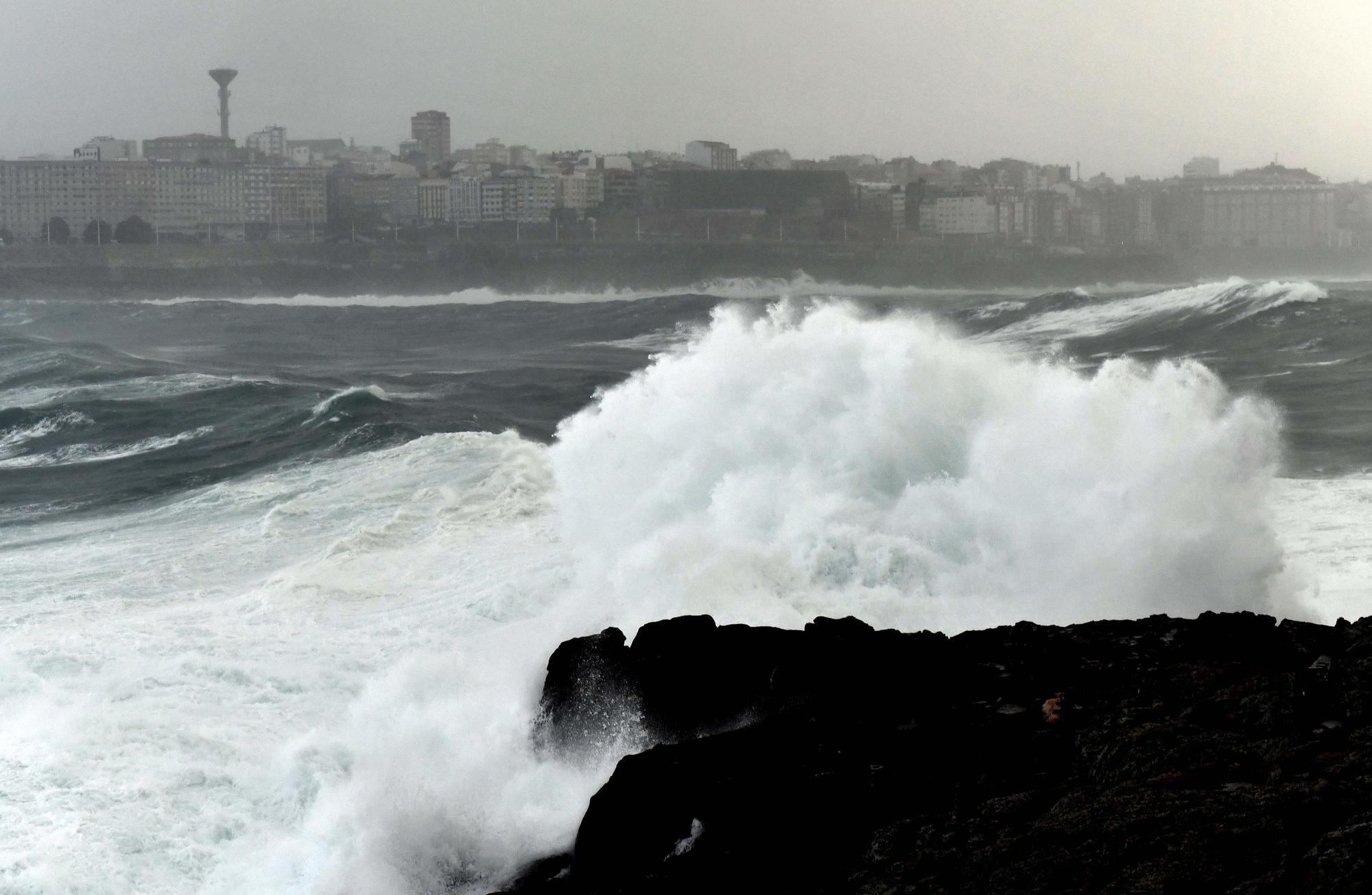 La borrasca 'Bella' azota A Coruña