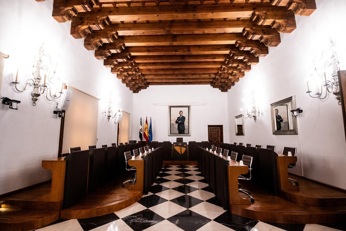 Fotogalería | La sede de la Diputación de Cáceres, más allá de su fachada Fotogalería | La sede de la Diputación de Cáceres, más allá de su fachada