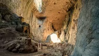 La cueva más impresionante de Europa esconde "los ojos de Dios": tiene 262 metros de longitud y más de 7.000 años