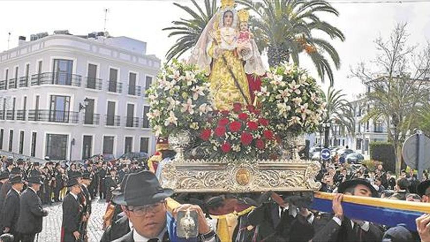 La Virgen de Luna recorre las calles de la localidad