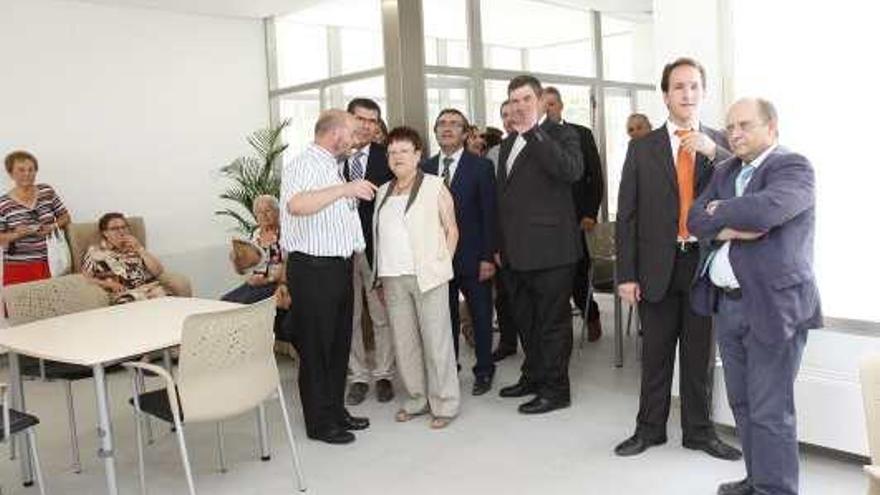 La presidenta de la Diputación, Luisa Pastor, durante la inauguración del centro.