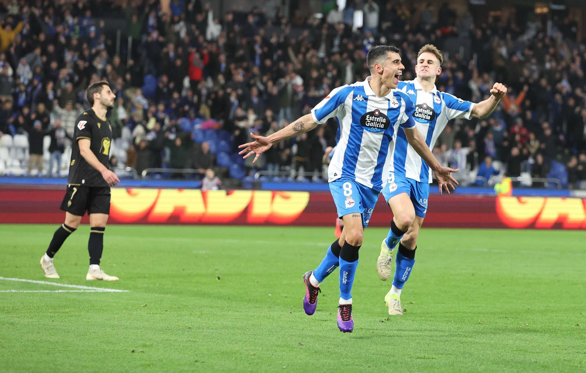 El Dépor golea al Castellón en Riazor (5-1)