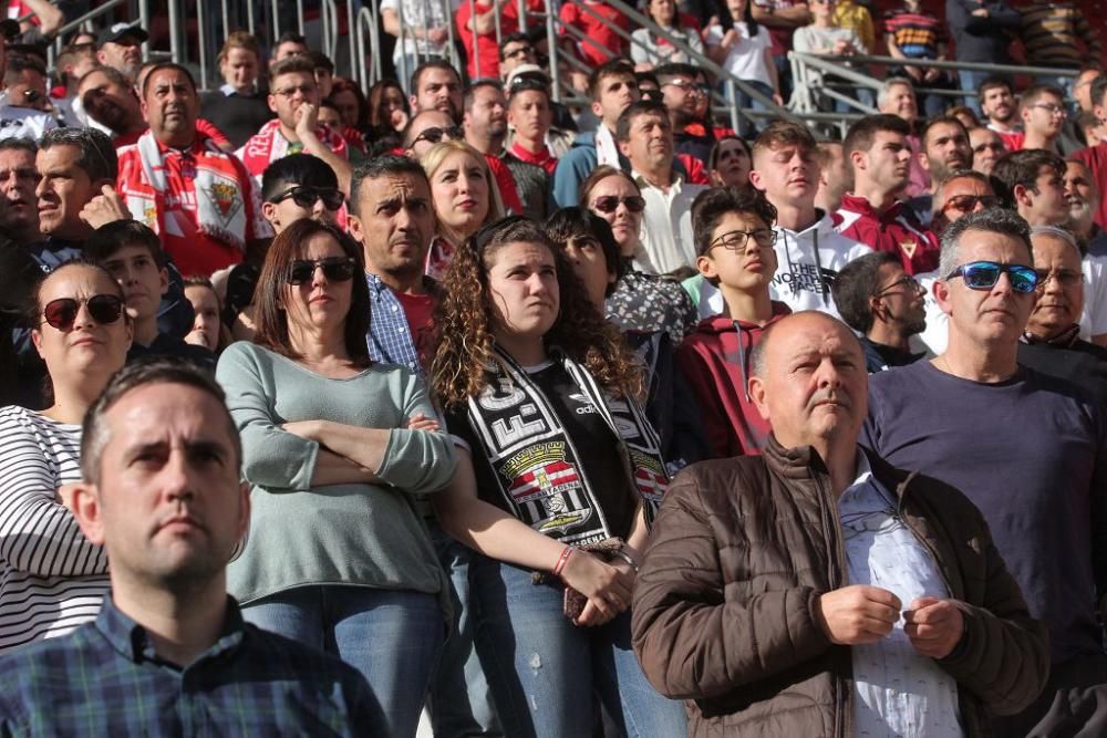 Así han vivido los aficionados del FC Cartagena el derbi