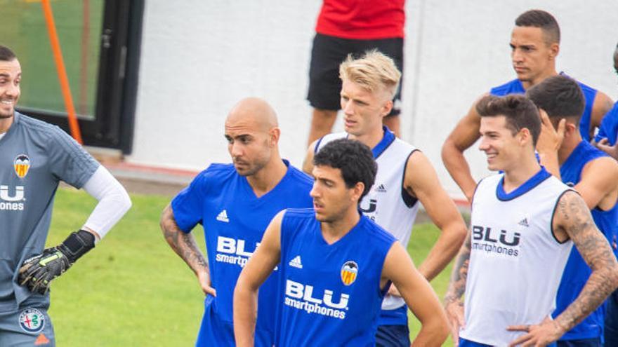 Marcelino tiene toda la artillería preparada ante el Atlético