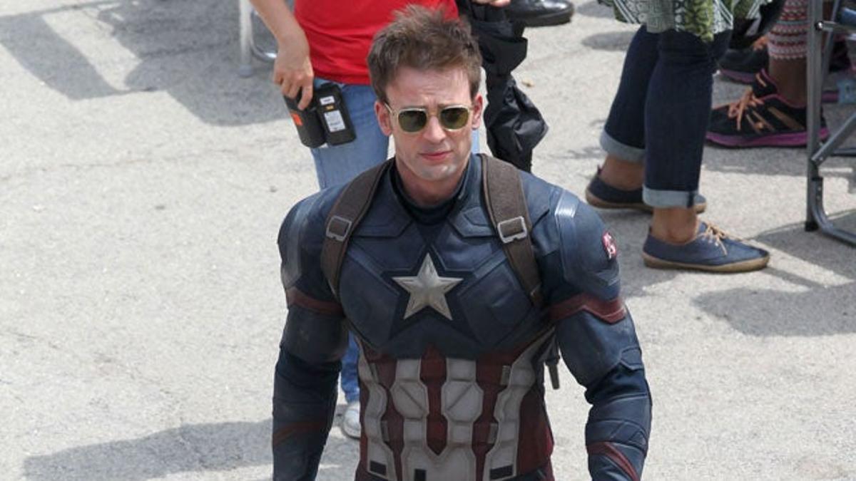 Chris Evans se ha enfundado de nuevo en el traje de Capitán América