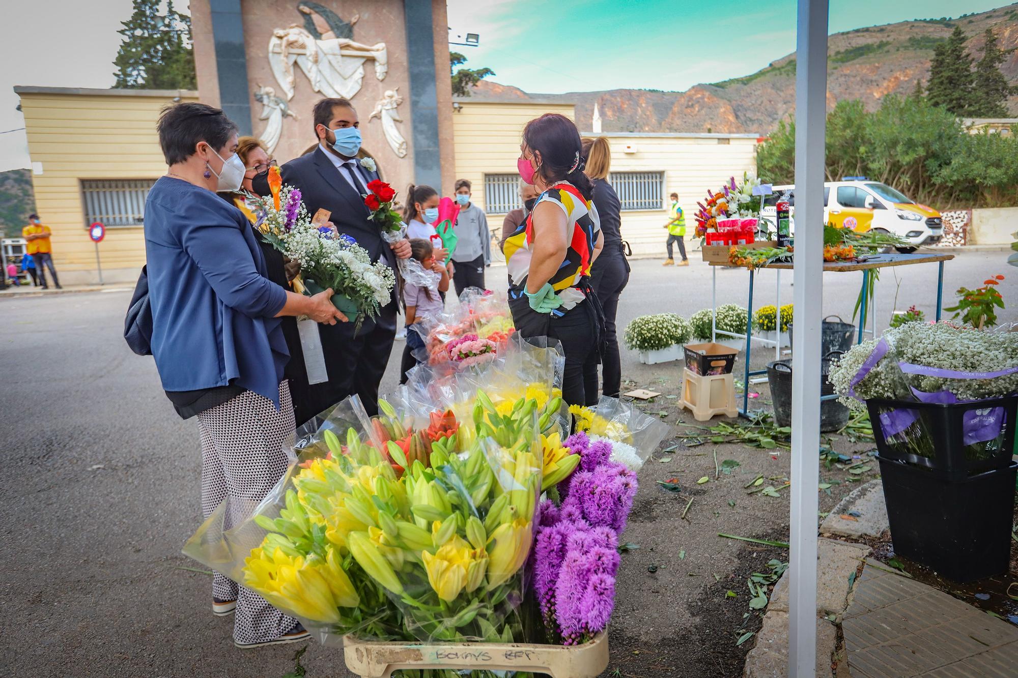 Cementerio de Orihuela en el día de Todos los Santos