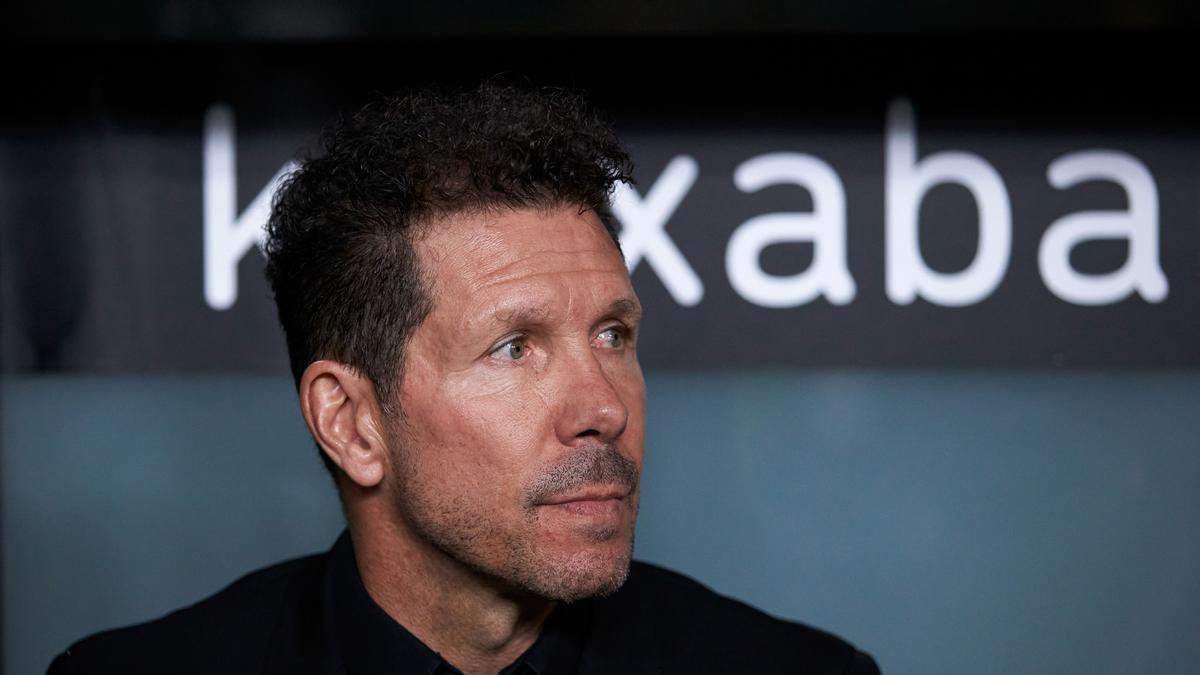 Simeone se toma muy en serio el duelo en el Ciutat de València.