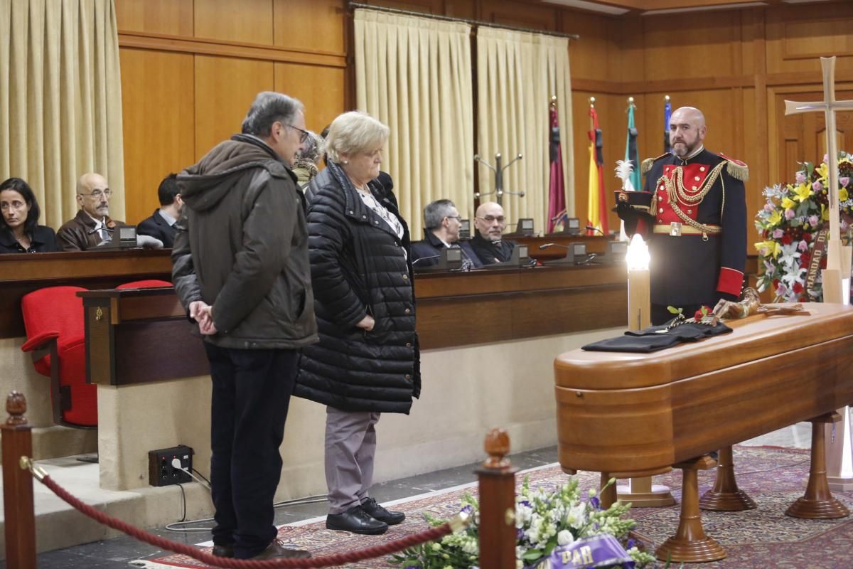 Córdoba da su último adiós a García Baena