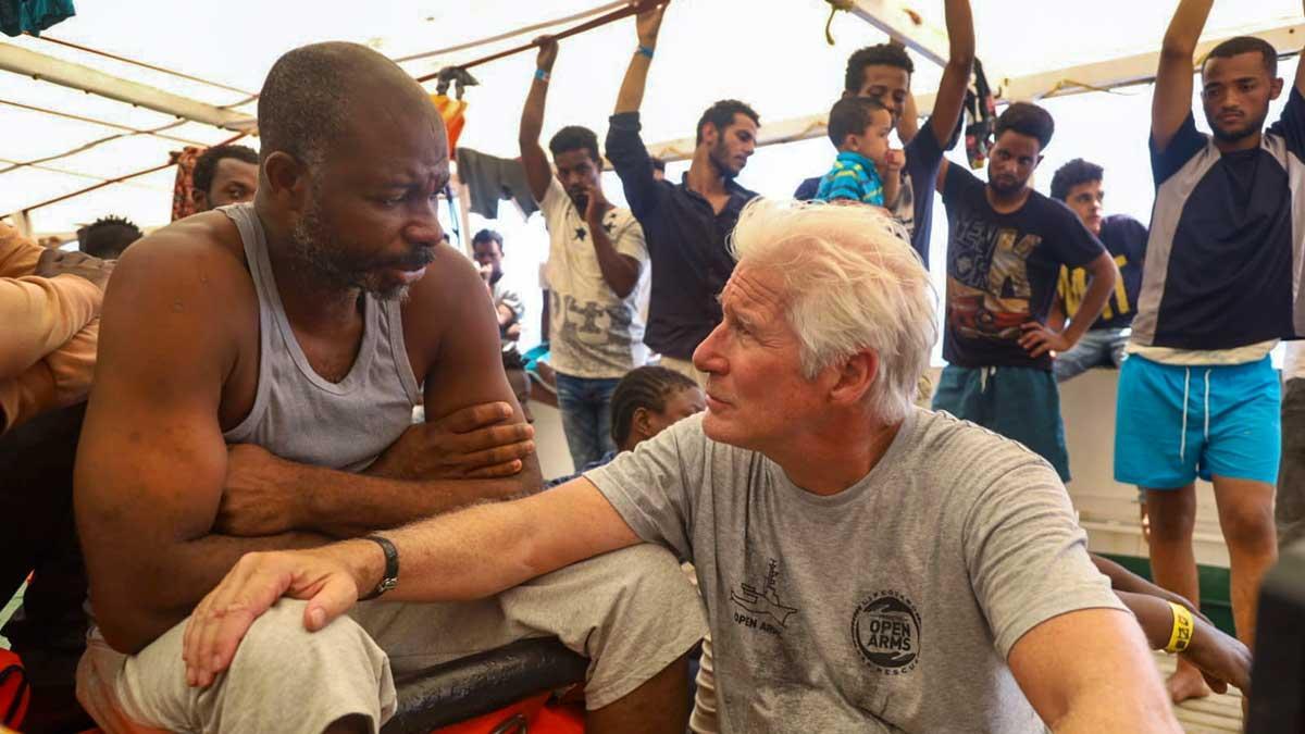 El actor Richard Gere se suma a las acciones humanitarias del barco 'Open Arms'