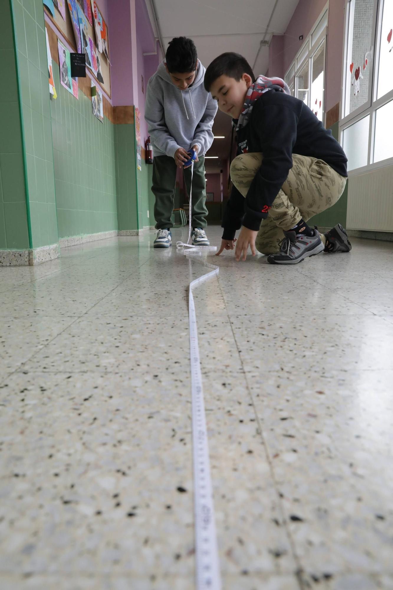 De aula en aula: La Escuelona, con las mates en la mano (en imágenes)