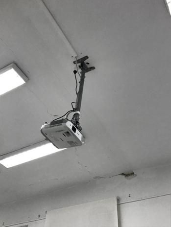 Segunto premio: Fotorgraía titulada 'Mejor no proyectamos', tomada en el Centro de Educación de Adultos de Plasencia.