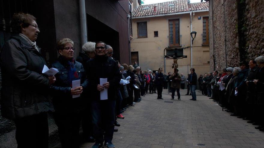 Berga renova la tradició del Via Crucis