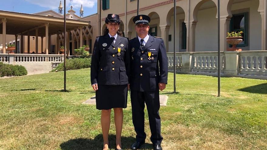 Los agentes de Dénia en el claustro del balneario de Caldes de Malavella.