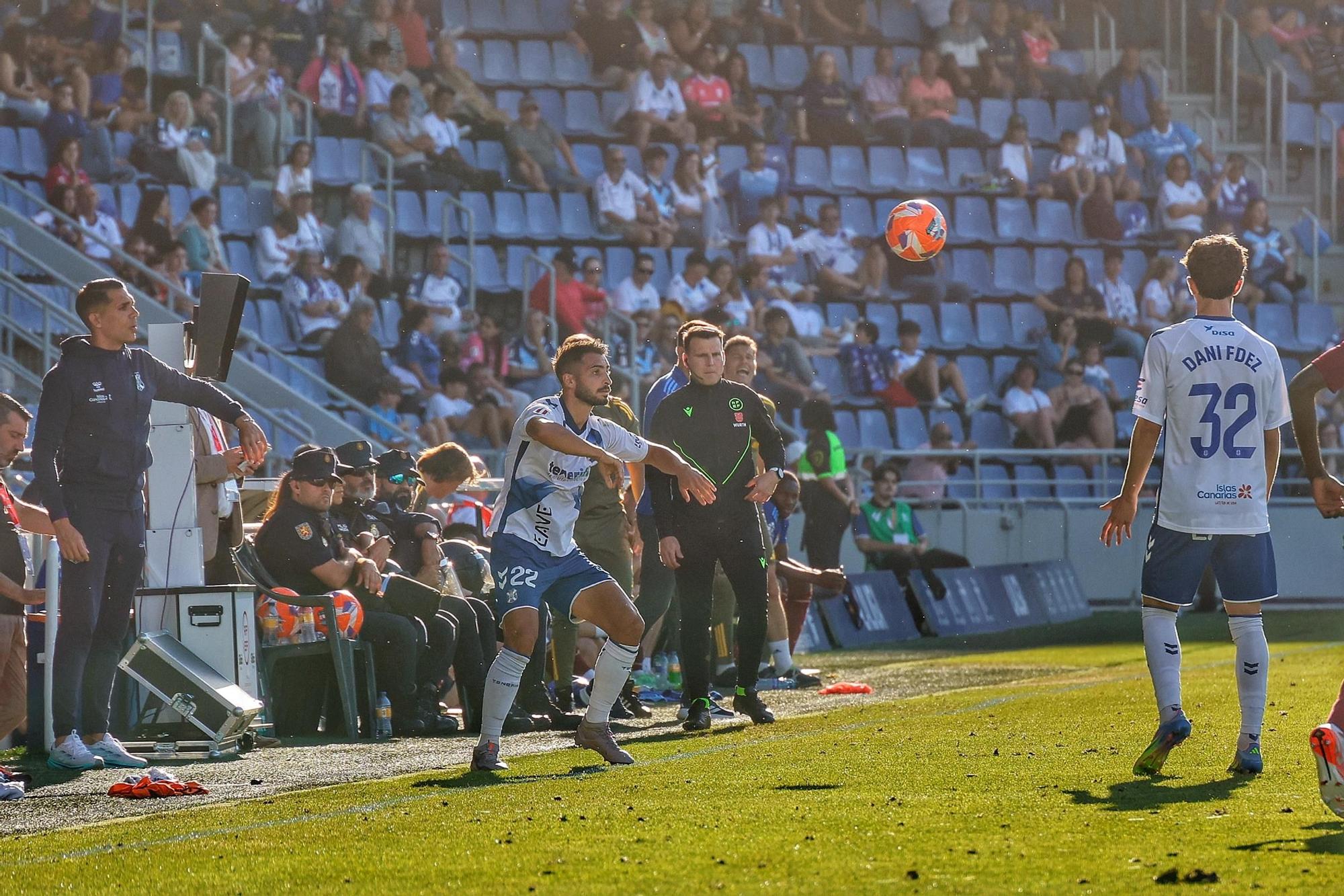 CD Tenerife-Real Oviedo, en imágenes