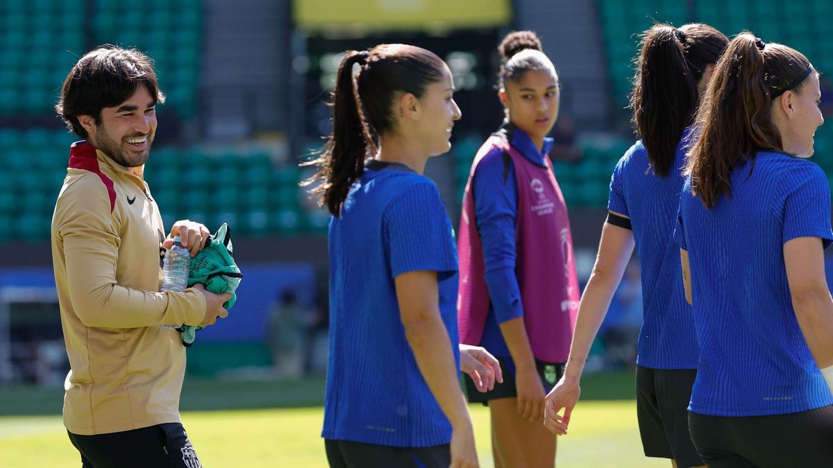 El FC Barcelona femenino durante el entrenamiento de este viernes en Lisbo para disputar mañana la final de la Liga de Campeones femenina contra el Arsenal
