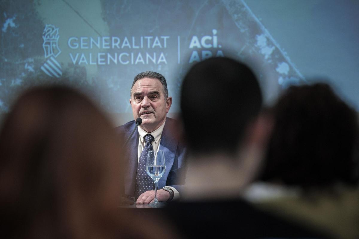 El vicepresidente Gan Pampols, durante la rueda de prensa de hoy.