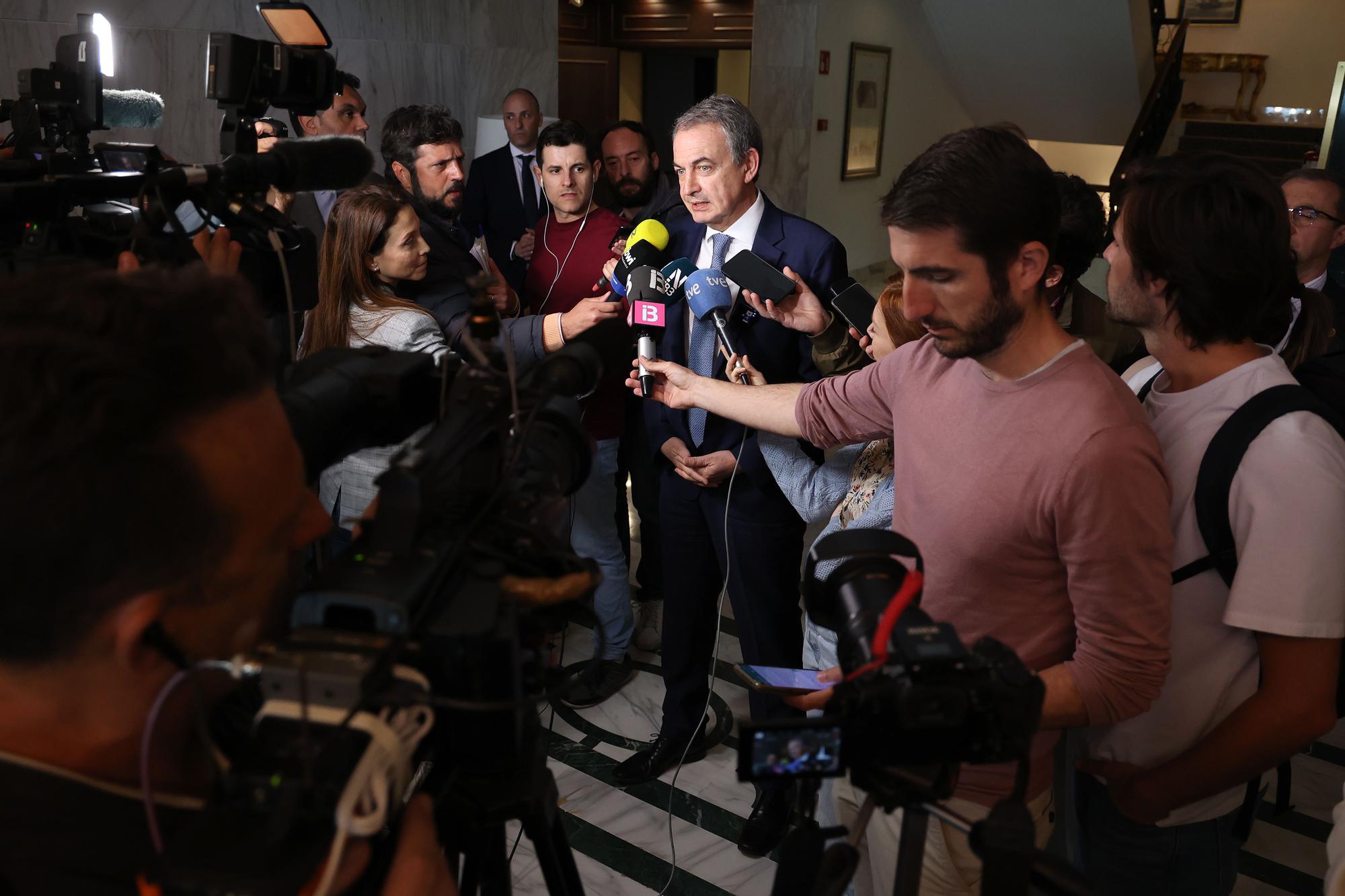 Zapatero prevé que "Armengol seguirá de presidenta" en Baleares tras las elecciones de mayo