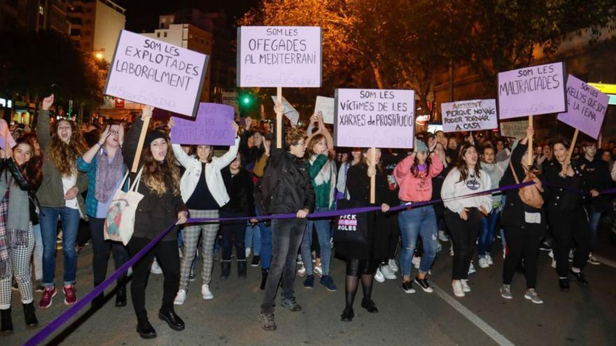 Manifestación en Palma contra la violencia machista. | GUILLEM BOSCH