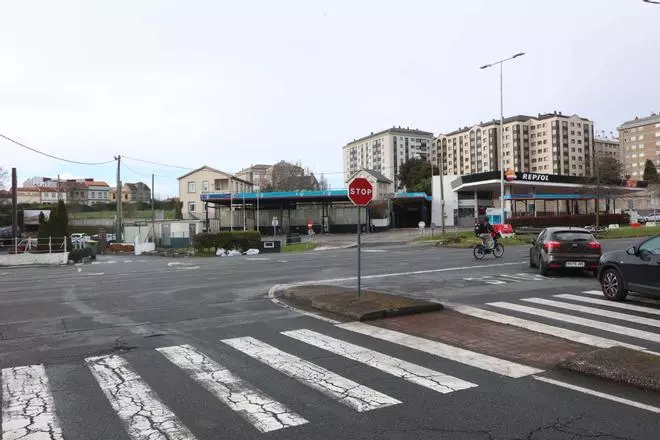 Arrancan en Agrela las obras de la glorieta en el cruce de avenida de Fisterra con calle Gutenberg