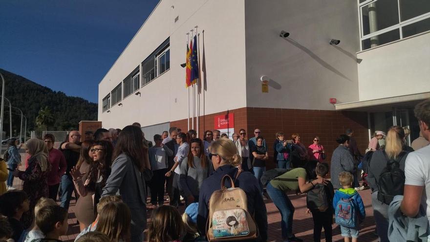 Los recortes en el colegio de Xaló: dos profesores menos y abocados a la masificación en las aulas