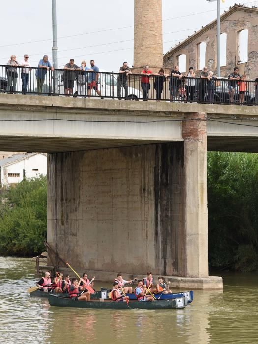 Més de 170 persones participen en la sisena Competició de Canoes al riu de Sallent