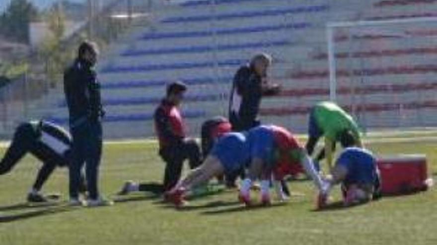 La plantilla del Eldense entrena el día de Nochevieja y Año Nuevo en horario matinal