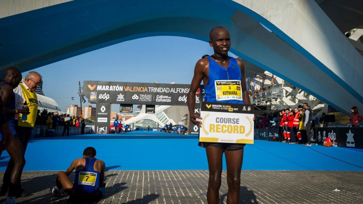 Sammy Kitwara ha dejando el récord de Valencia en 2:05:15