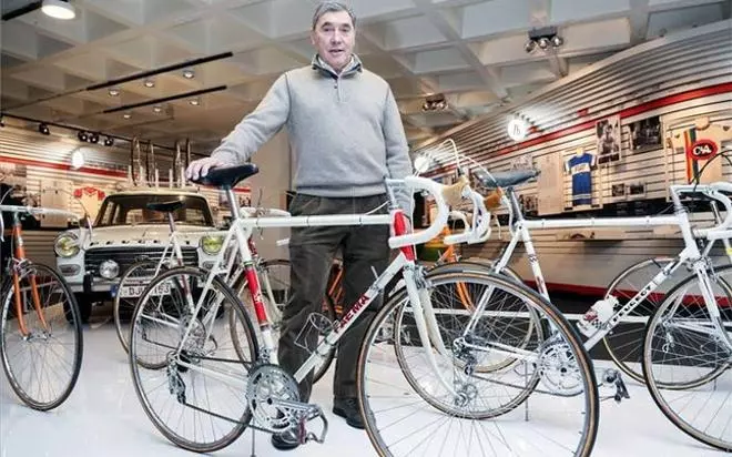 Merckx: "El dopaje motorizado es peor que el dopaje farmacéutico"