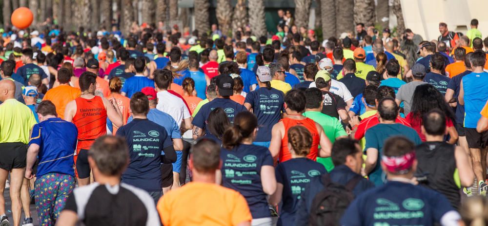 Hamid se adjudica el Medio Maratón de Alicante.