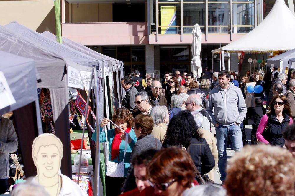 Fira d''entitats i voluntariat a Girona