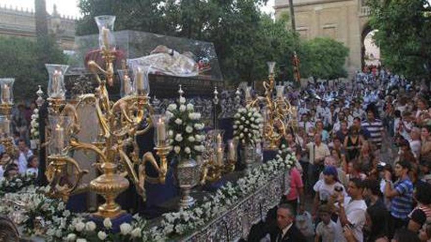 Los salesianos viven junto a la reliquia de Don Bosco su gran &#039;fiesta del siglo&#039;