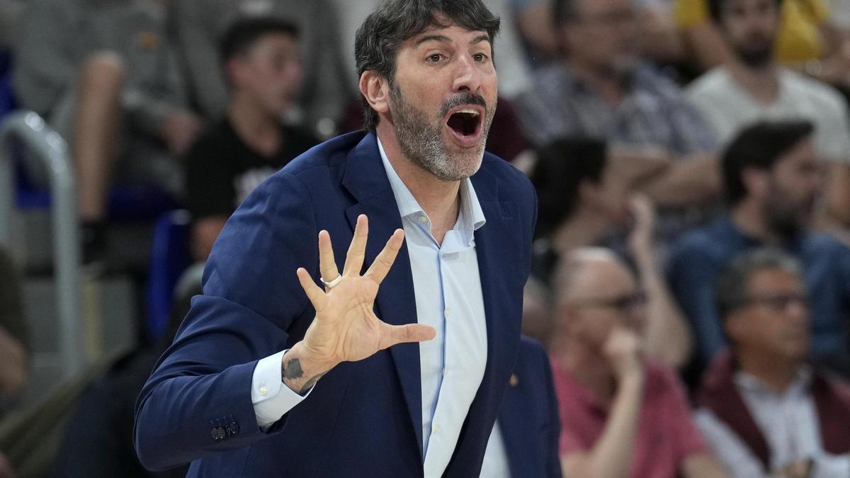 Álex Mumbrú, entrenador de Valencia Basket.