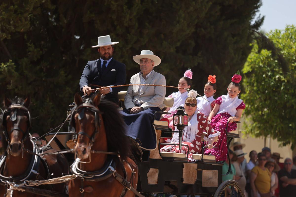 El arte ecuestre toma los Jardines del Alcázar de los Reyes Cristianos para dar el pistoletazo de salida a la Feria de Nuestra Señora de la Salud