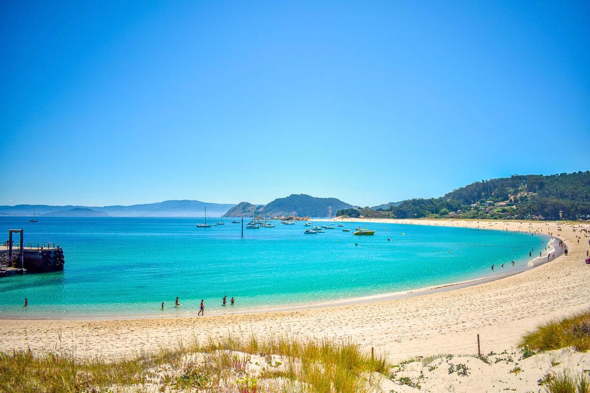 Agua de un imponente turquesa y arena blanca como la harina: la única playa de España que está en el top mundial