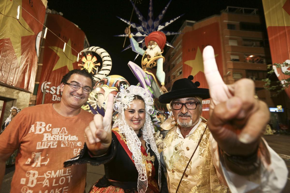 Pere Baenas, a la izquierda, en la celebración de un premio en Carolinas Altas