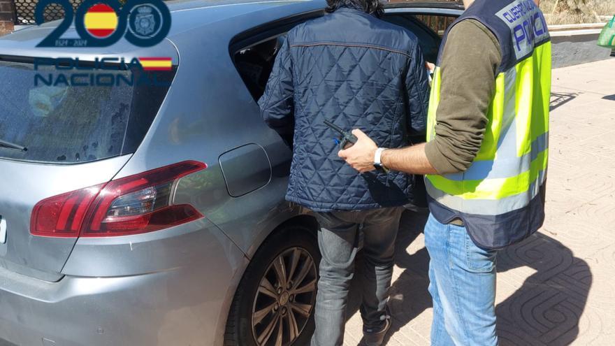 Asaltan un chalet de Elche y venden las joyas y material informático robado en portales de segunda mano