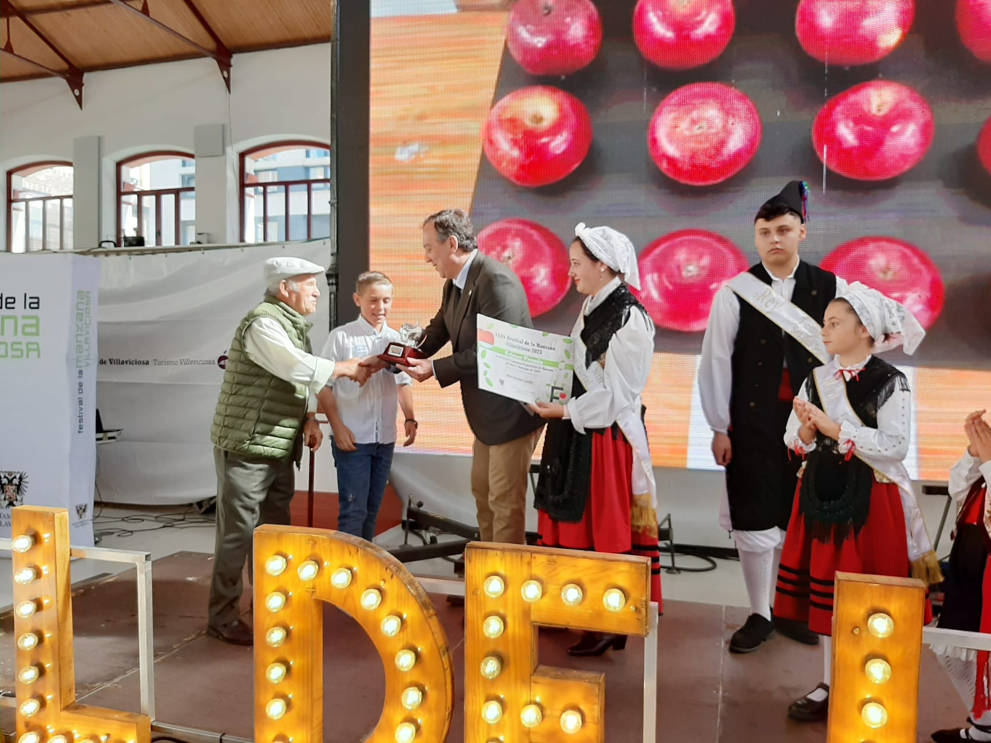Los premios del Festival de la Manzana de Villaviciosa, en imágenes