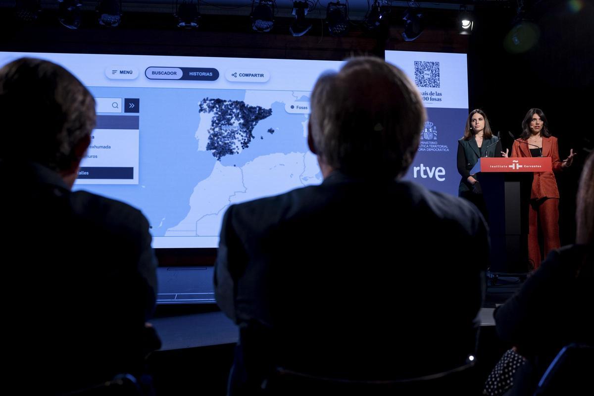 Un momento de la presentación del 'mapa de fosas' de RTVE, este miércoles.