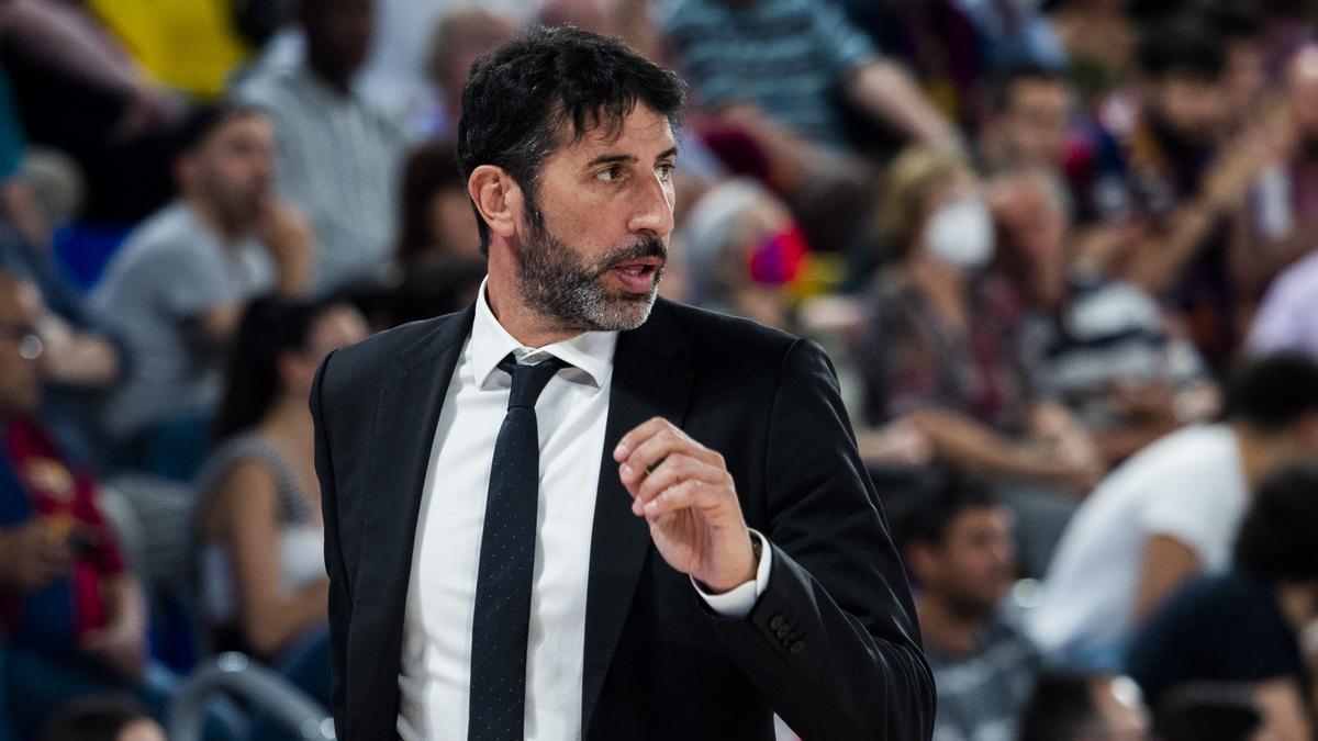 Álex Mumbrú, en un partido con el Bilbao Basket esta temporada