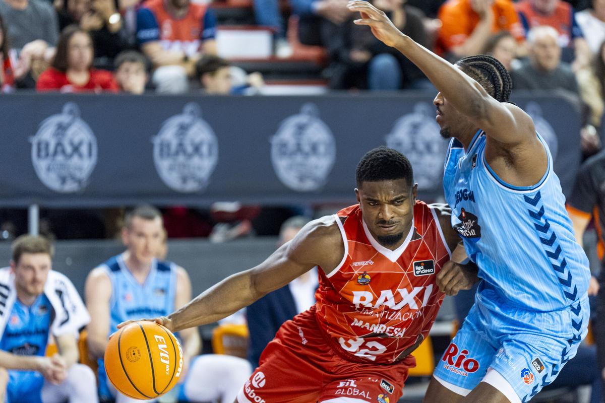 Obasohan jugó el mejor partido de su carrera con el BAXI Manresa, y lideró el triunfo ante el Río Breogán