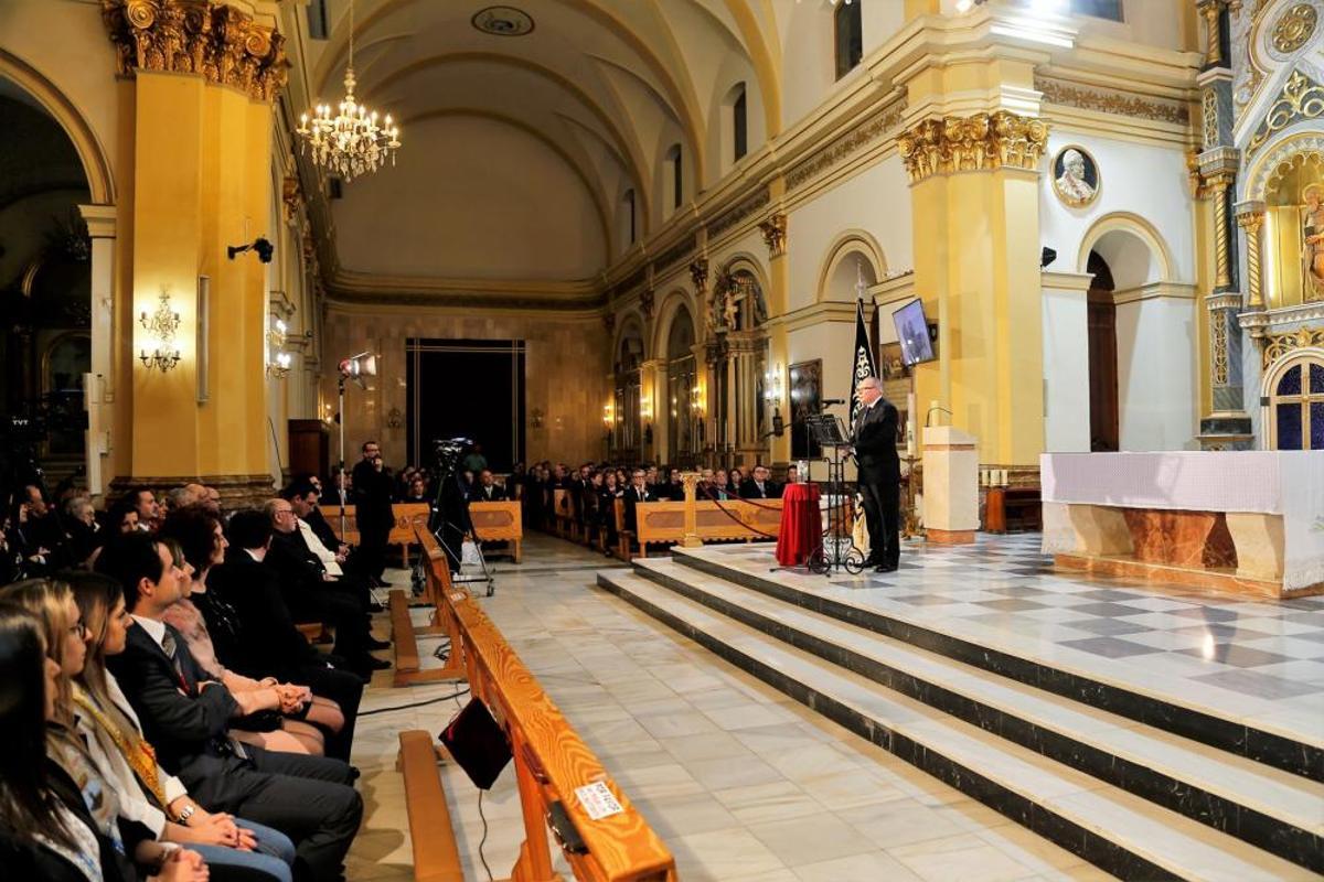 El templo de la Inmaculada acogió el tradicional pregón de Viernes de Dolores de la Semana Santa de Torrevieja El templo de la Inmaculada acogió el tradicional pregón de Viernes de Dolores de la Semana Santa de Torrevieja