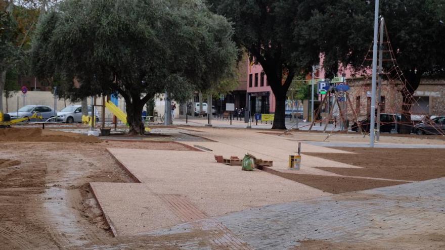 La plaça Tarradellas gairebé està acabada