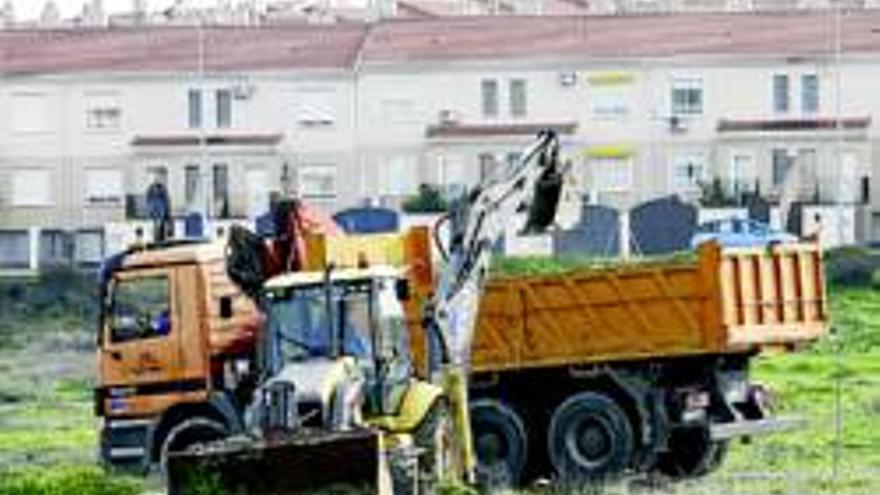 Comienzan las obras del vial de Cáceres el Viejo, que unirá el barrio con Ronda Norte