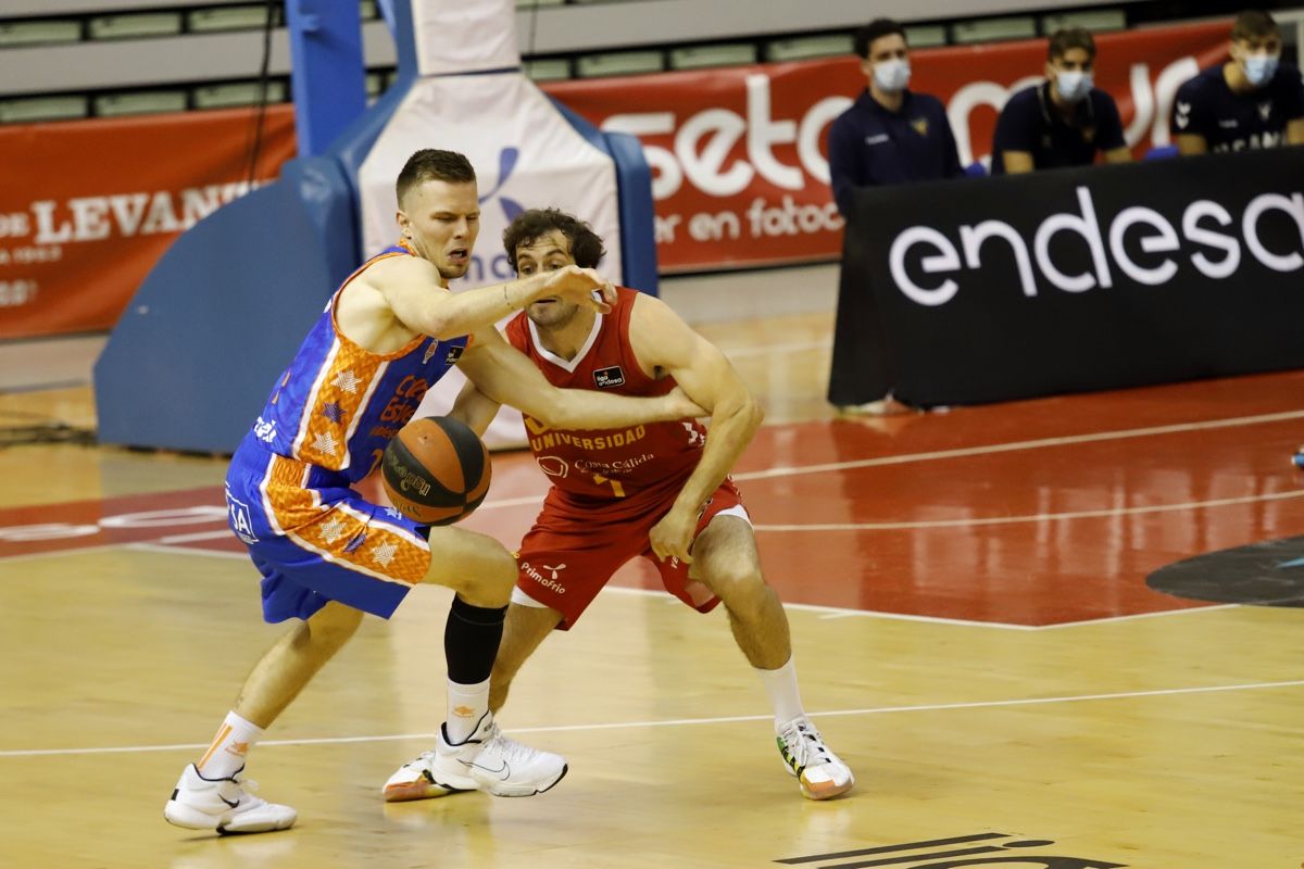 El UCAM Murcia se frena ante el Valencia Basket (66-80)